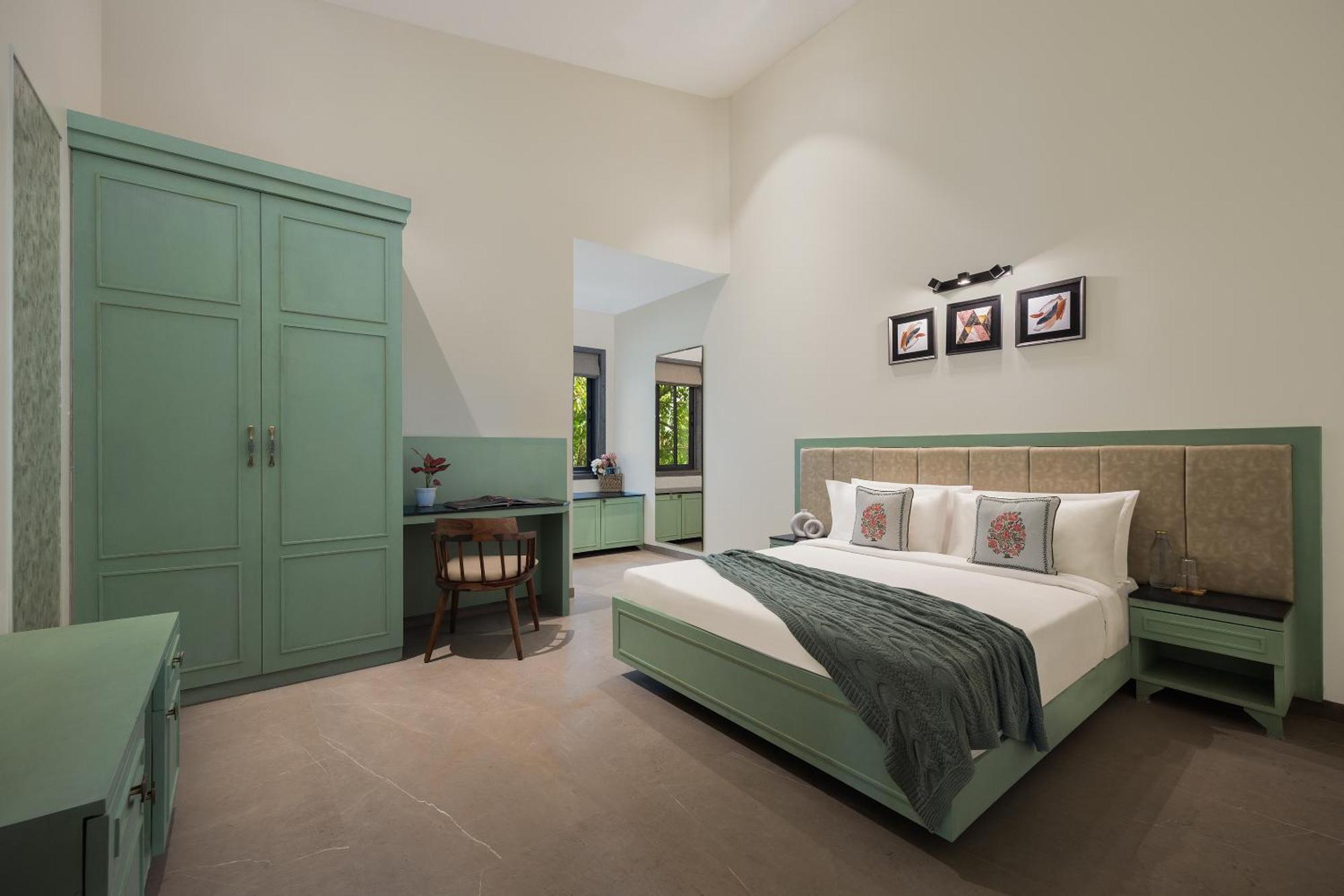 Villa Elivaas 4 Bhk With Pvt Pool & Jacuzzi - Cloud 7 *