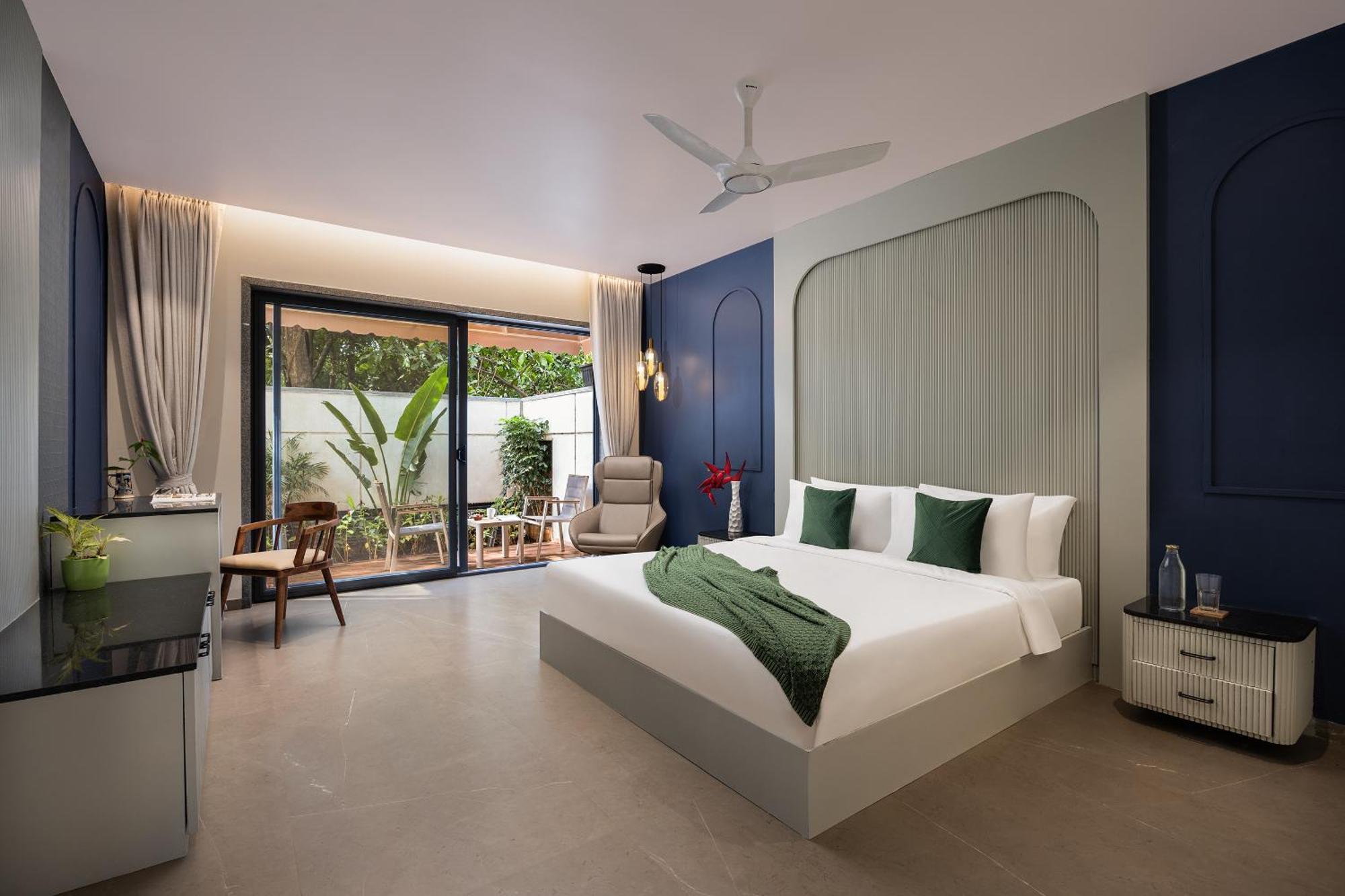 Elivaas 4 Bhk With Pvt Pool & Jacuzzi - Cloud 7 *