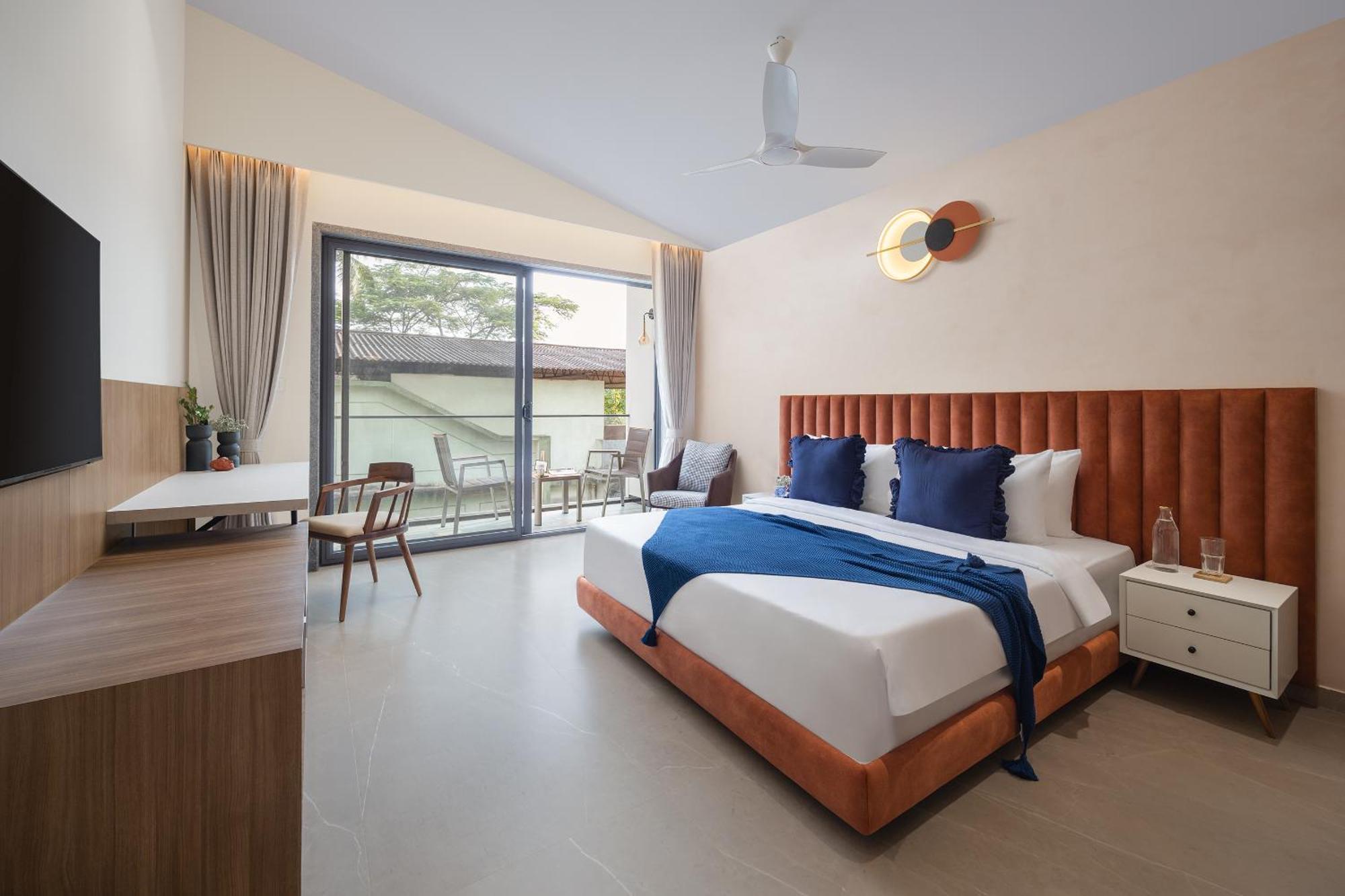 Elivaas 4 Bhk With Pvt Pool & Jacuzzi - Cloud 7 * Vagator