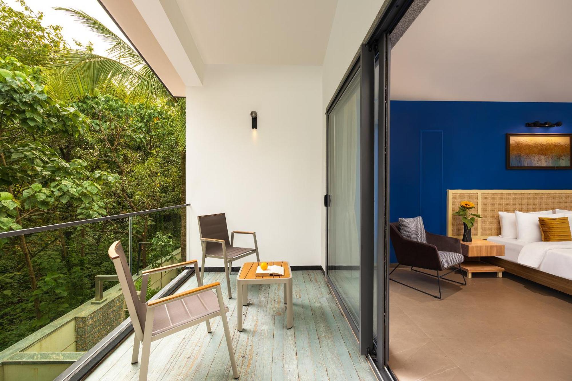 Elivaas 4 Bhk With Pvt Pool & Jacuzzi - Cloud 7 Villa *
