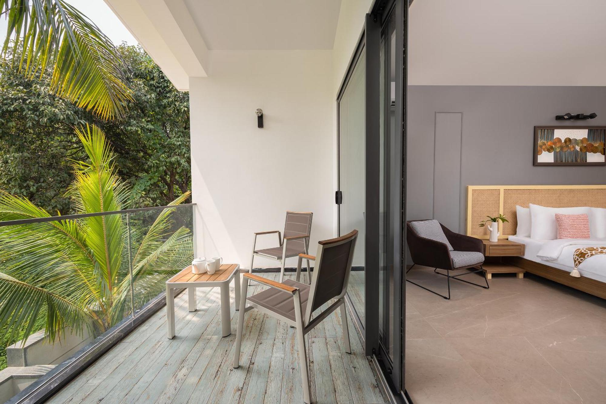 Villa Elivaas 4 Bhk With Pvt Pool & Jacuzzi - Cloud 7 *