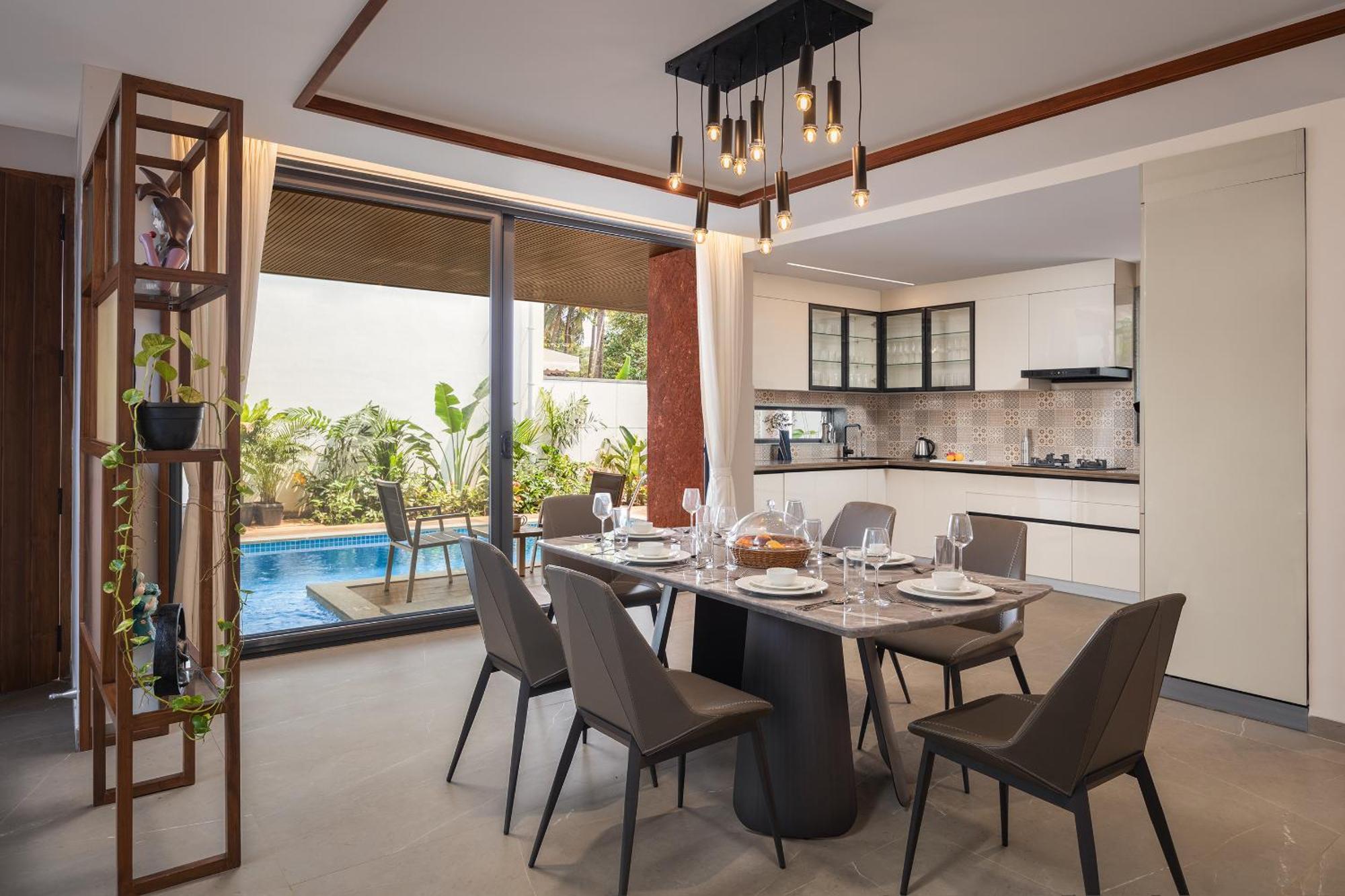 Elivaas 4 Bhk With Pvt Pool & Jacuzzi - Cloud 7 * Vagator